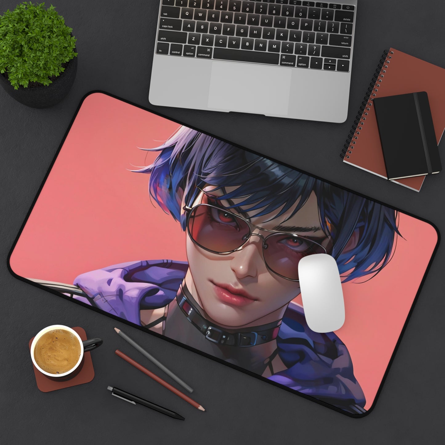 Reina 001 Desk Mat